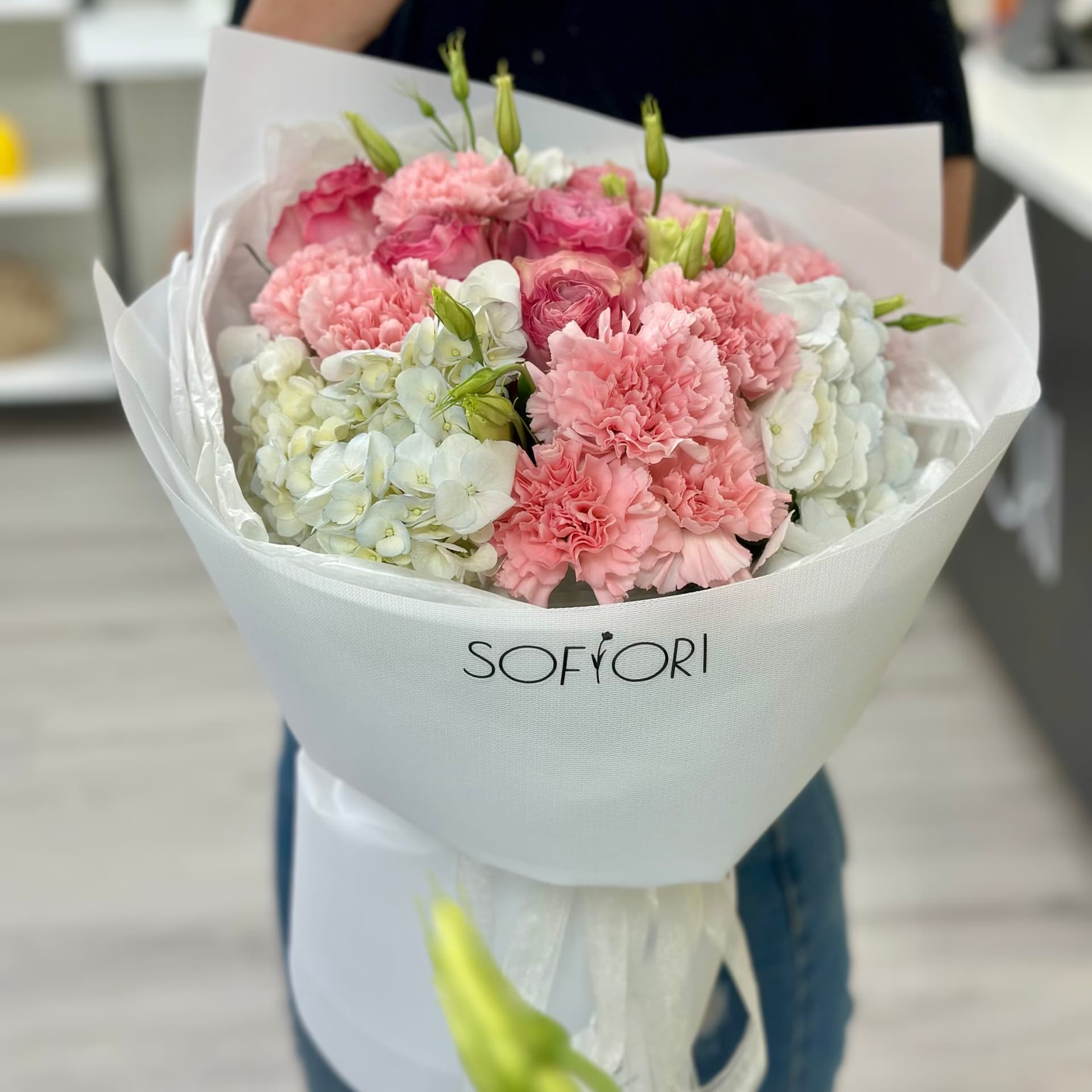 Hydrangeas & Lisianthus